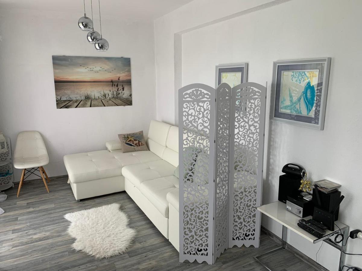 Oasis By The Sea Apartment Primorsko Exterior photo